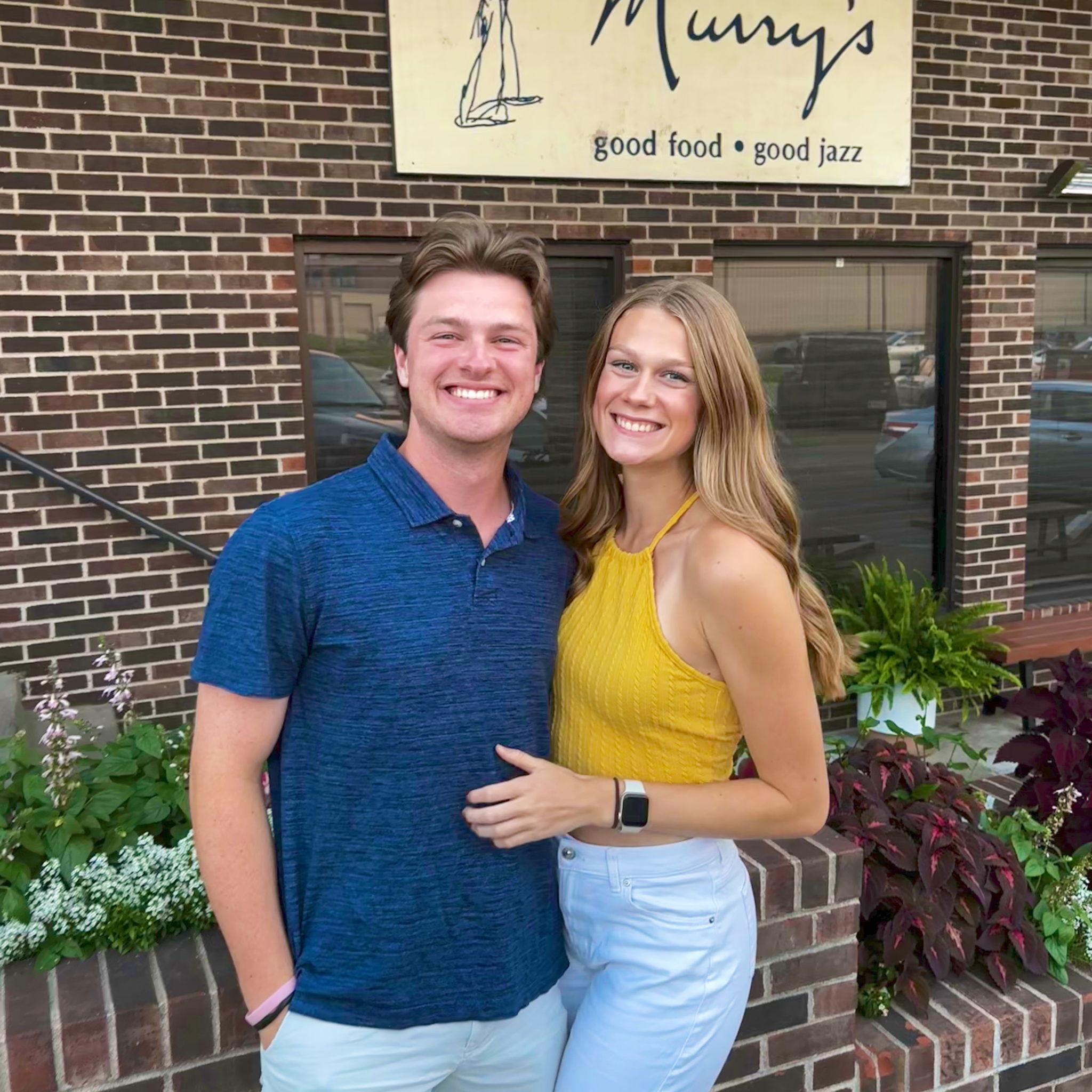 Veatch fam moved to COMO, summer before junior year! Austin's first Missouri visit!