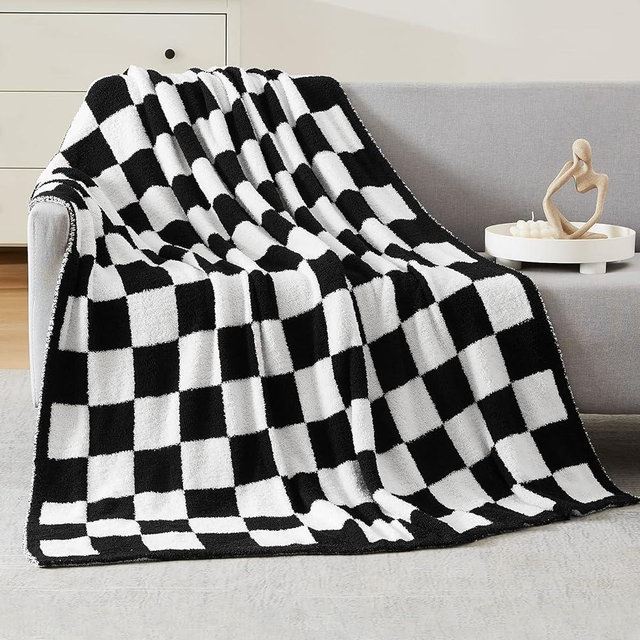 WRENSONGE Checkered Throw Blanket, Black and White Microfiber Soft Cozy Fluffy Warm Hand Made Throw Blankets for Couch, Sofa, Chair, Bed, Camping, Picnic, Travel Lightweight Bed Blanket - 50"*70"