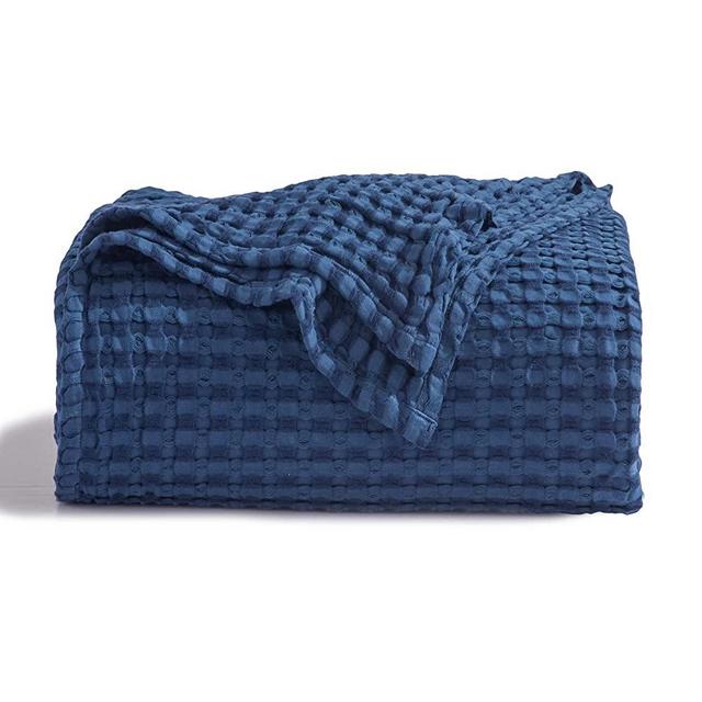 Bedsure 50% Cotton 50% Bamboo Blanket, Waffle Weave Blanket for Couch Bed, Soft Lightweight Blanket for All Season(King Size, 104 x 90, Navy)