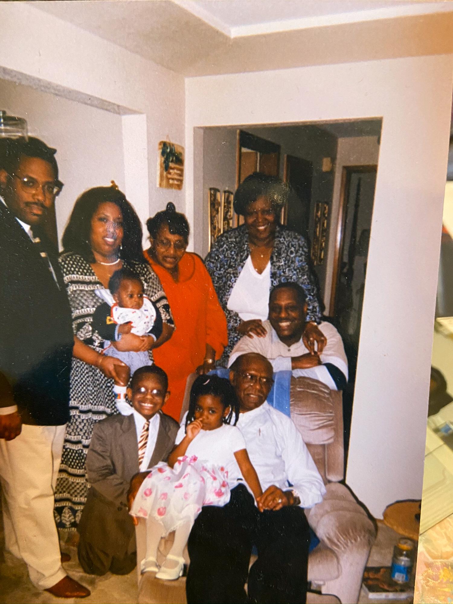 Daddy, auntie Donna, papa, granny, Jordan, uncle Norris, Julian, and Jade