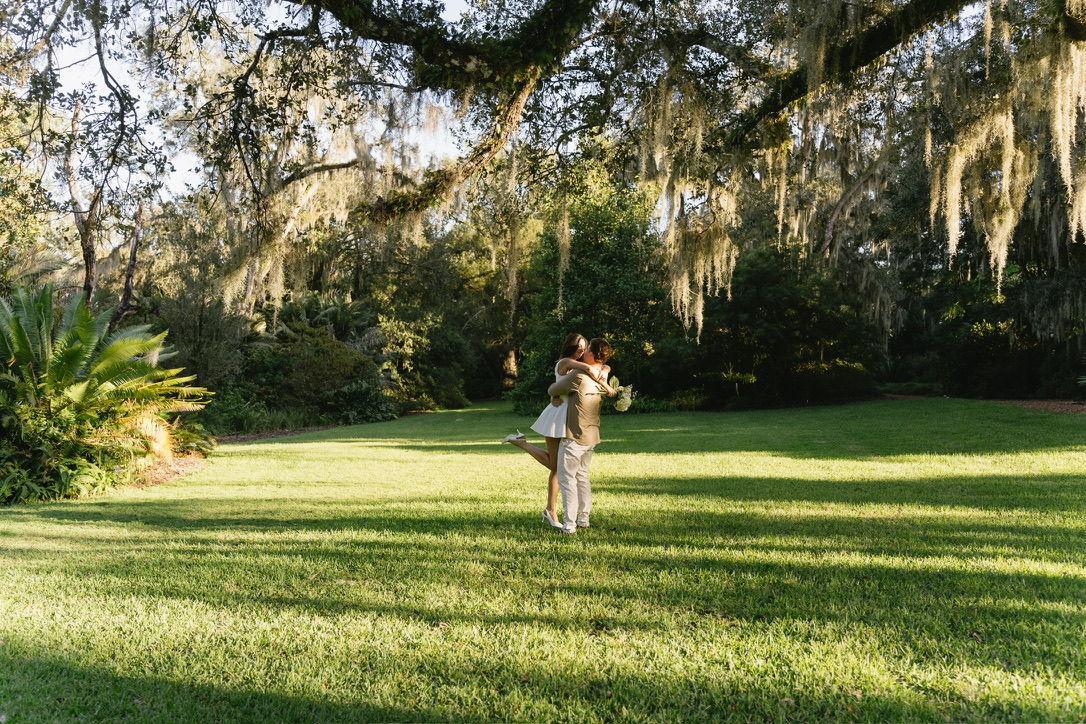 The Wedding Website of Lauren Bonner and Benjamin Hanson
