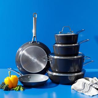 Kitchen Essentials Nonstick Aluminum 10-Piece Cookware Set