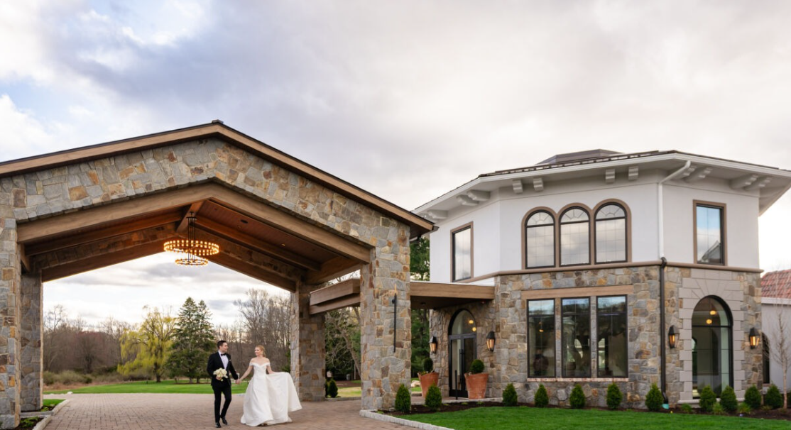 The Wedding Website of Nicole Leonick and Sean Krusen