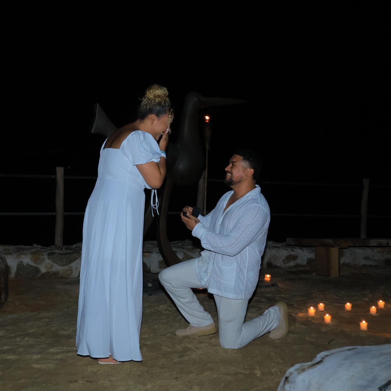 July 18th the day Leslie said yes!¡El 18 de julio fue el día en que Leslie dijo que sí!
