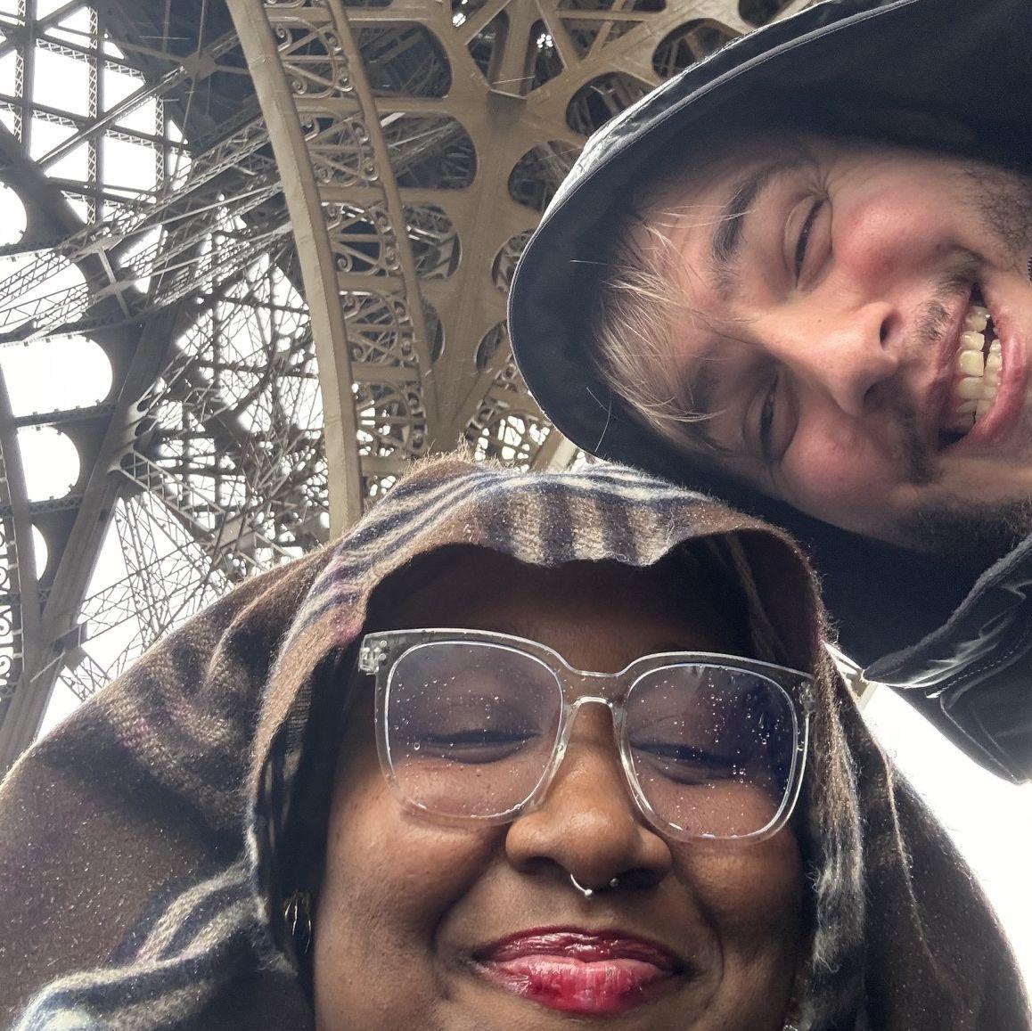 >> goofy moments under the Eiffel tower in the rain
