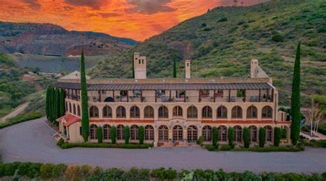 The Wedding Website of Olivia Saverino and Paul Young