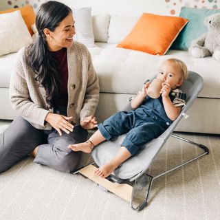 Mira 2-in-1 Bouncer & Seat