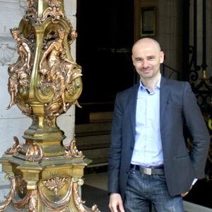 History Tour with Thierry