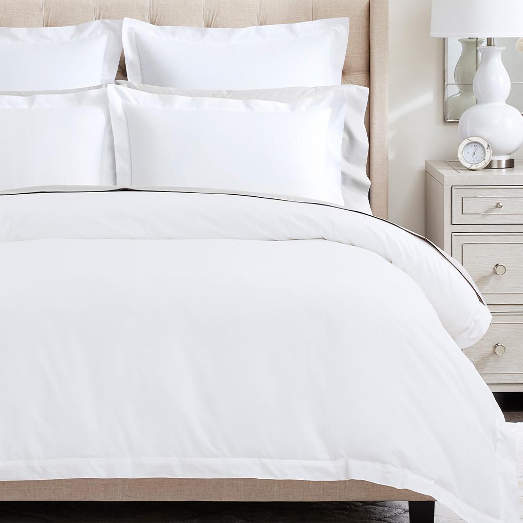 Signature Hemmed Duvet Set (King, White)