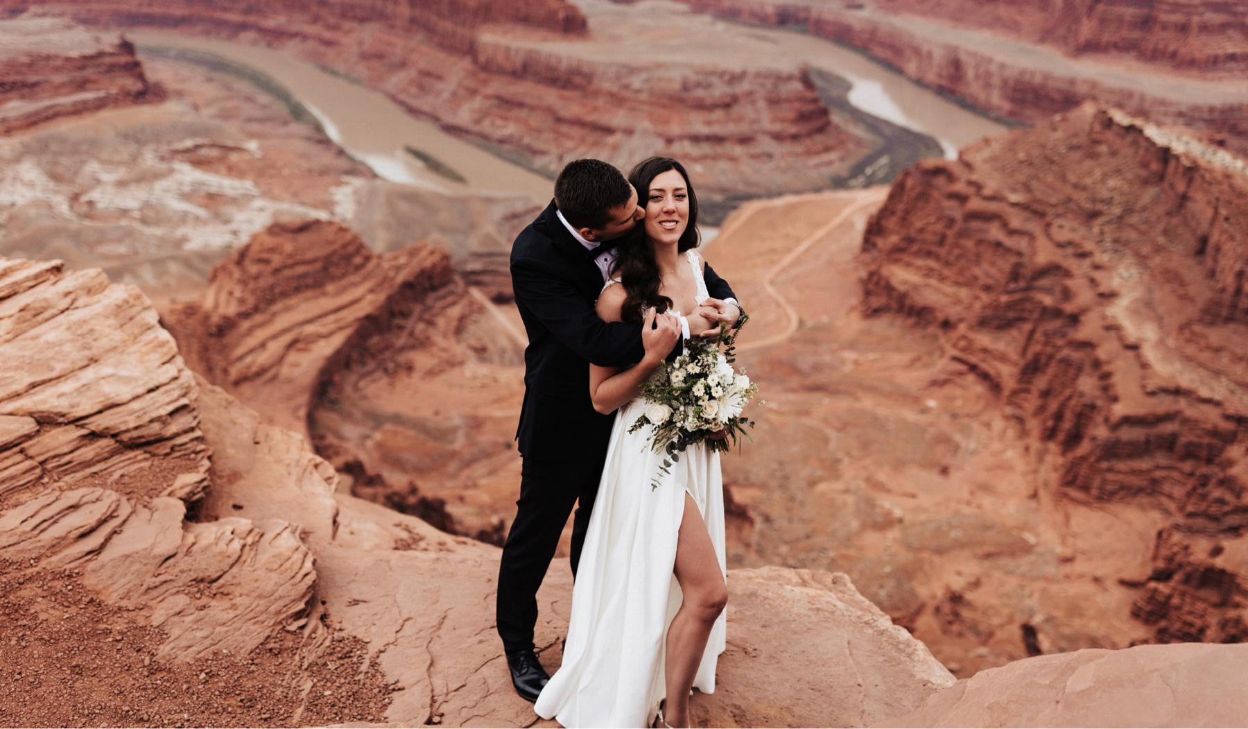 The Wedding Website of Lauren Fischbeck and Jamie Leatham