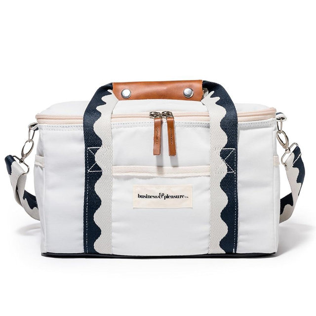 Business & Pleasure Co. Premium Cooler Bag - 14L Vintage Lunch Bag for Beach Days & Picnics - Insulated Leakproof Lining - Rivie White