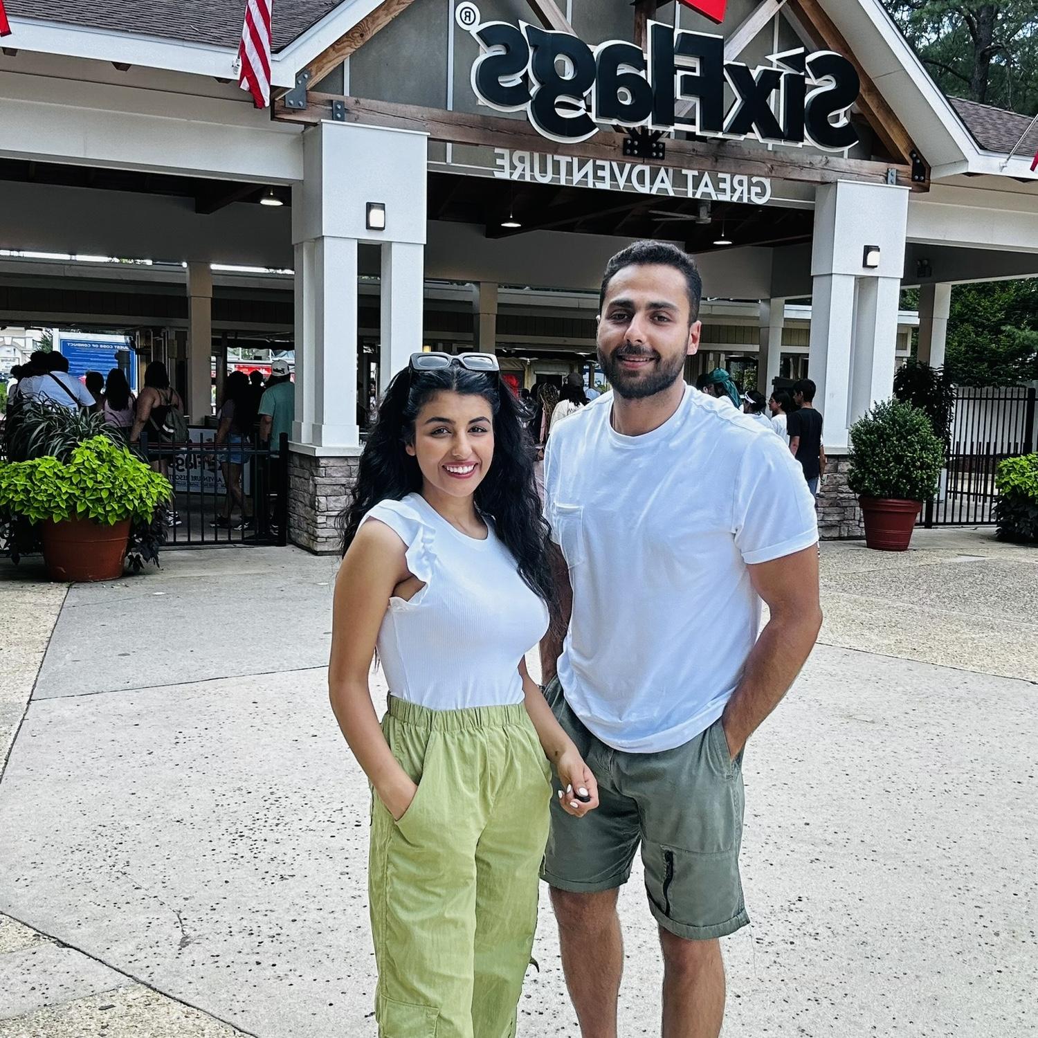 First date official date: Six Flags 🎢 
After only 11 days of talking he said he liked me. 
Me: ‘Isn’t it too soon?’ 
Also me 10 mins later: ‘If you hadn’t said it, I would’ve left you….