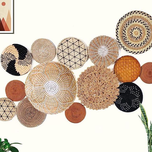 Boho Basket Wall Decor , Set of 14 - Hanging Woven Wall Baskets African Design, Boho Wall Art, Round Wicker Bowl, Wicker Wall Tray Rattan wall decor, Bohemian Wall Decor Rustic home Basket Wall Décor