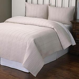 Norris Queen Quilt Set in Ivory