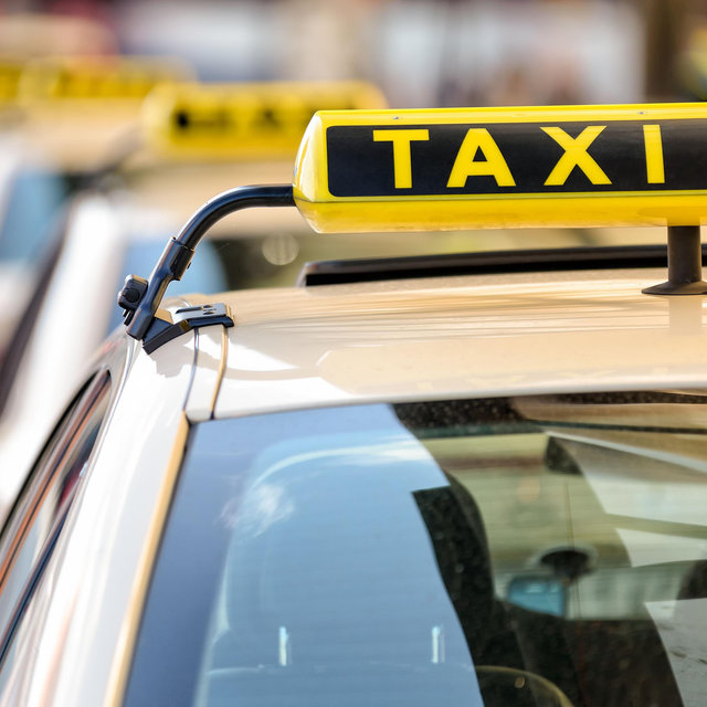 Taxi to and from Dinners