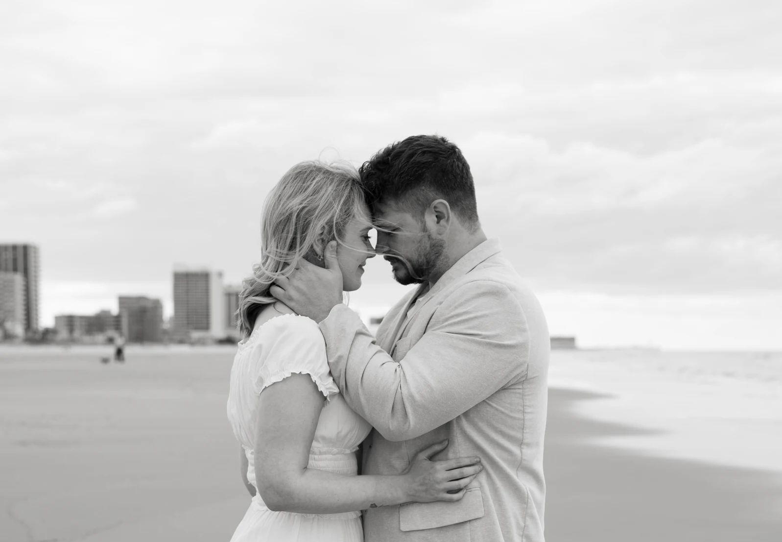 The Wedding Website of Lena Kryvoshapka and Alex Mosendz