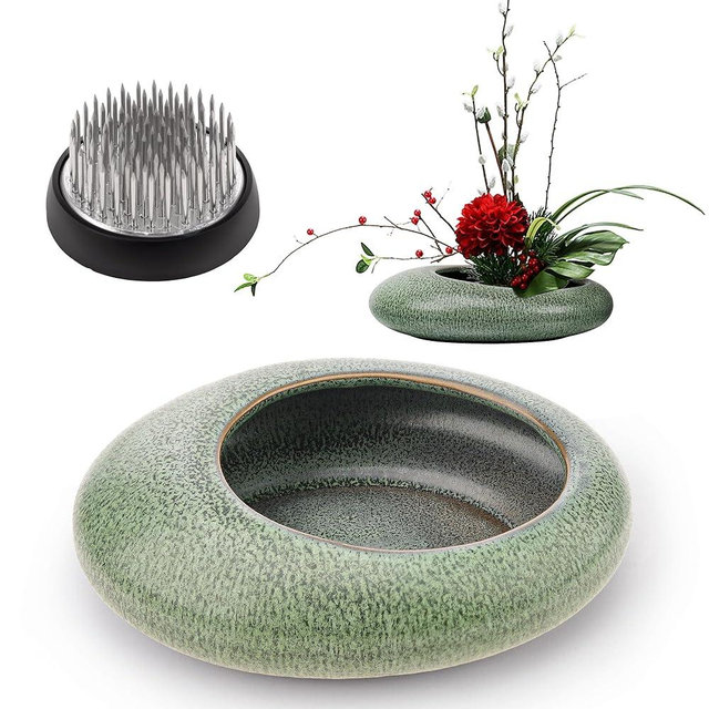 Folmywy Japanese Ikebana Flower Frog Vase Kit Flower Arrangement with 1.57 Inch Kenzan Ceramic Flower Stem Holder Green Round Bowl Pot for Home Table Decor Art Supplies (5.51x4.13in)