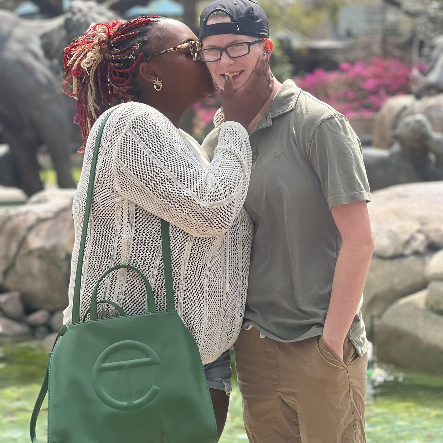 Nola zoo