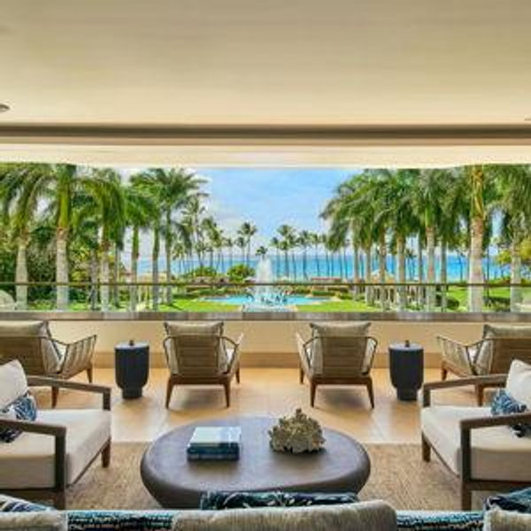 Couples massage at the Grand Wailea