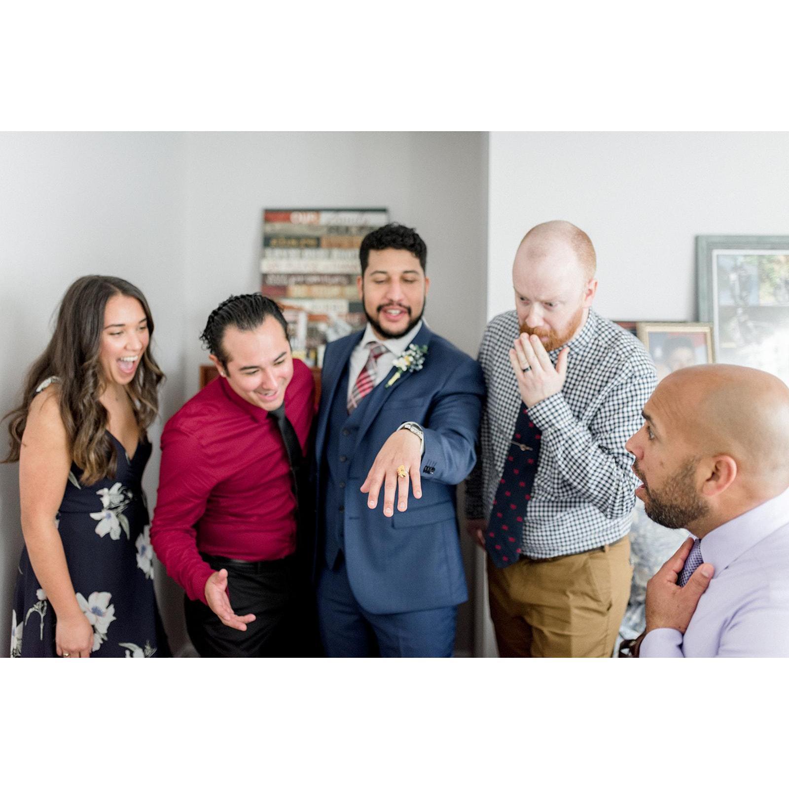 Sarah sent Drew to give Ricky a taco ring to make him laugh before their ceremony. Everyone was amazed.
