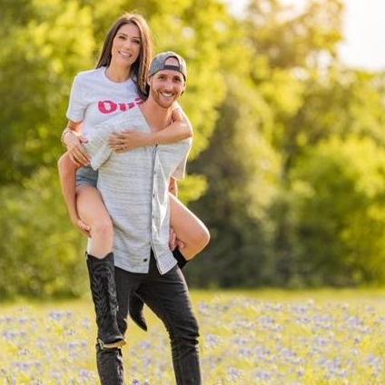 Engagement Photoshoot. Marble Falls, Texas. April, 2021