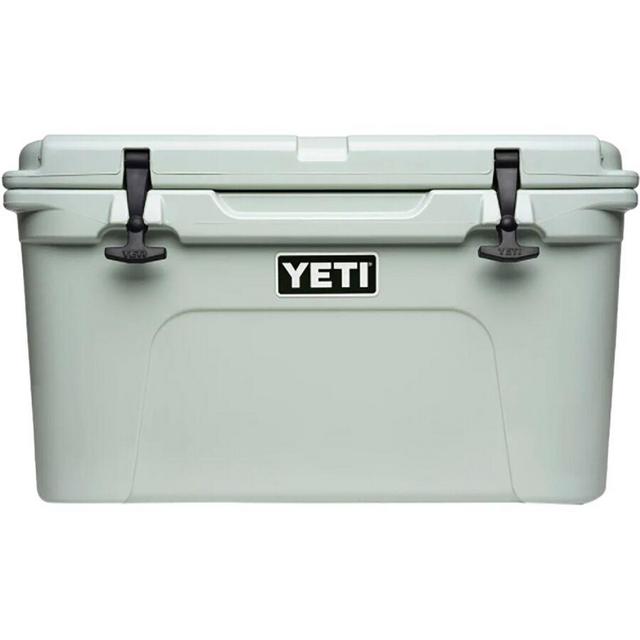 YETI Tundra 45 Cooler