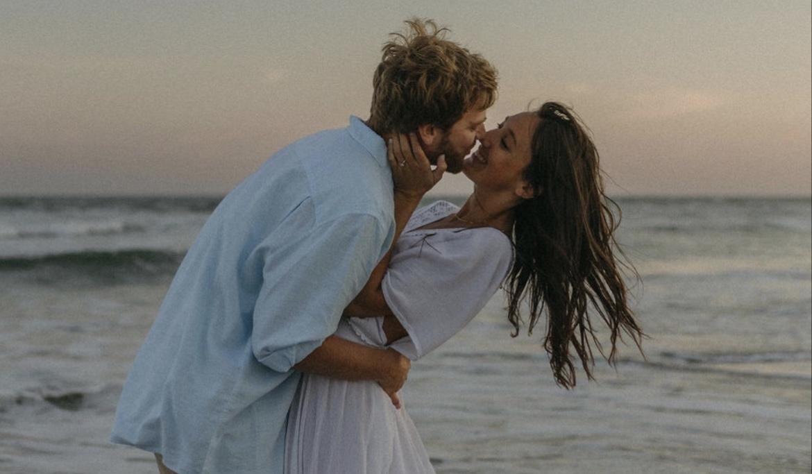 The Wedding Website of Mackenzie Reed and Ian Reed