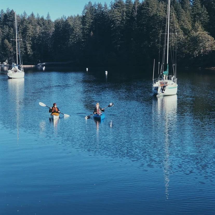 2019. Kayaking all on Harstine Island.