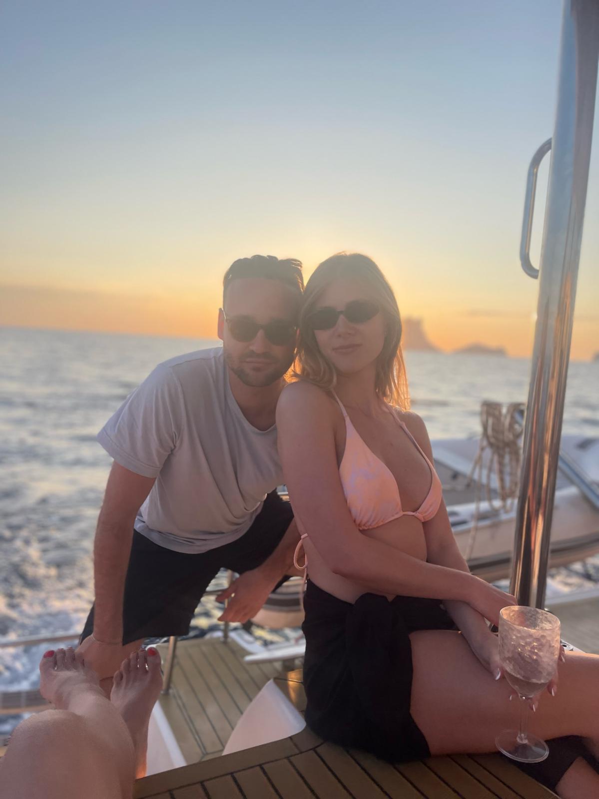 The Wedding Website of Victoria Froud and Alex Schultze