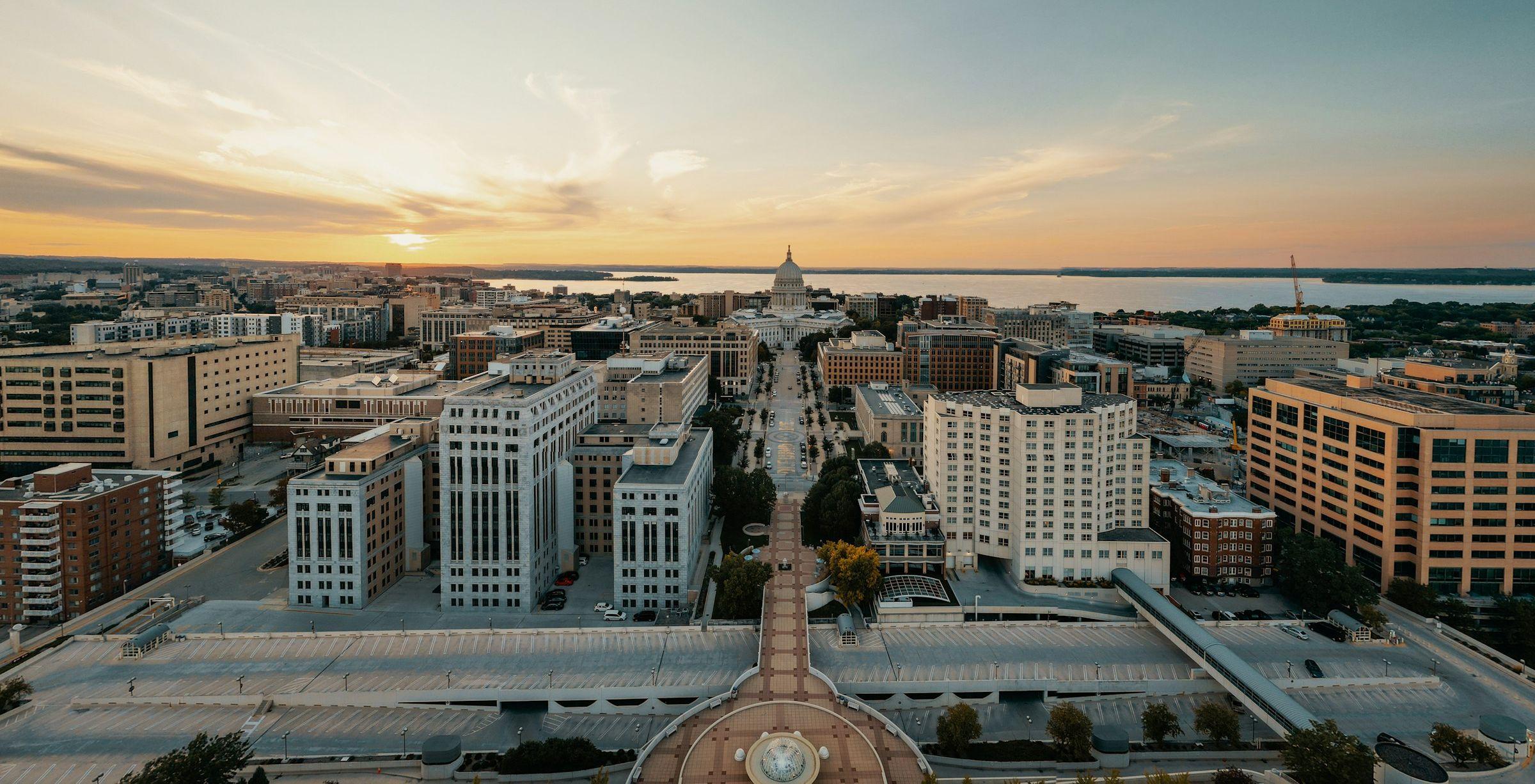The Wedding Website of Morgin Ennis and Josh Landowski