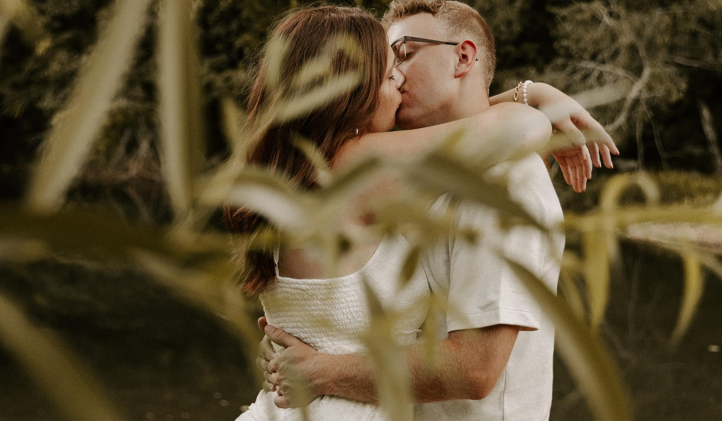 The Wedding Website of Lexy Taylor and Dominic Longest