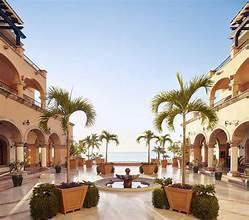 The Wedding Website of Lindsey Macha and Colin Mulligan