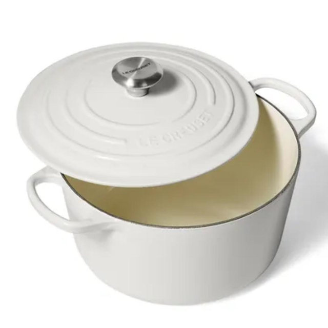 Le Creuset White Signature Deep Round Dutch Oven, 6.5 qt. - White