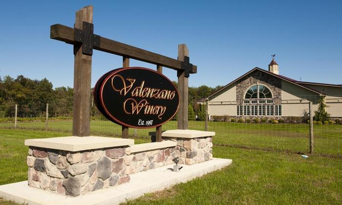 The Wedding Website of Victoria Falk and Michael Nolan