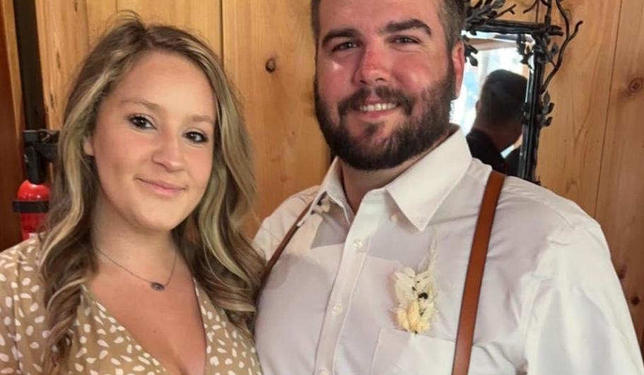 The Wedding Website of Emily Bounds and Marcus Smith