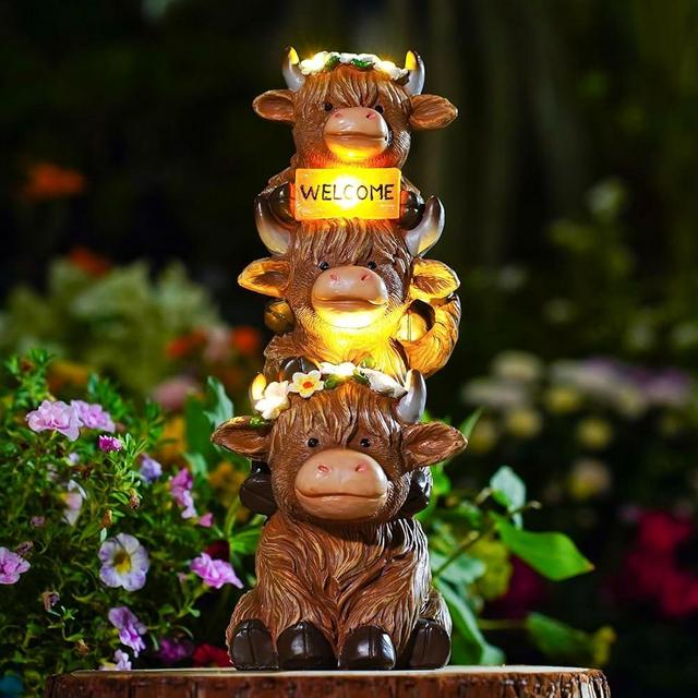 Garden Highland Cow Statue Solar Outdoor Decor with Flower Decoration Funny Triple Highland Cow Decor Birthday Gifts for Women Mom Highland Cows Figurine for Yard Garden Patio Lawn Ornaments