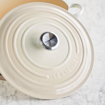 Le Creuset Signature Round Dutch Oven, 7.25 qt.