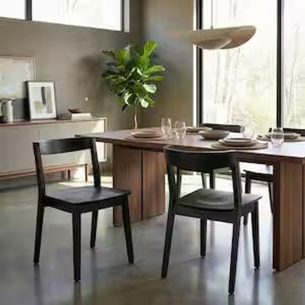 Black Solid Wood Chair with Curved Back (Set of 2)