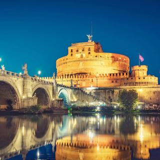 Aperitif on the Tiber Evening Cruise & Drinks for 2 - Rome