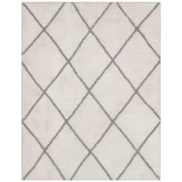 Simply Essential™ Riley 4'6 x 6' Area Rug in Ivory/Grey