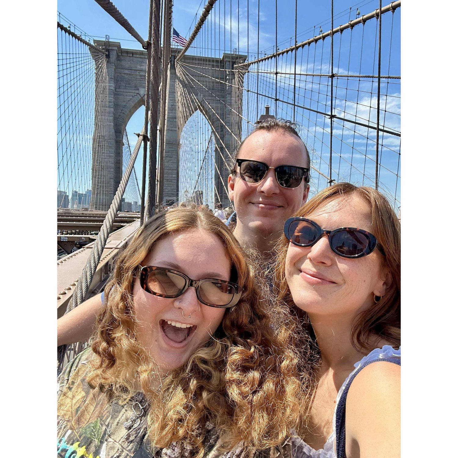 Walkin' across the Brooklyn Bridge