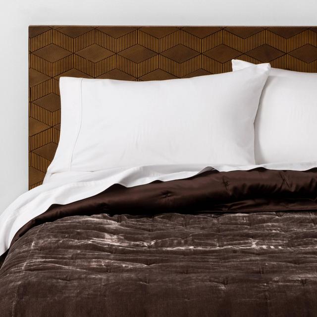 Full/Queen Velvet Tufted Stitch Quilt Smoke - Opalhouse™