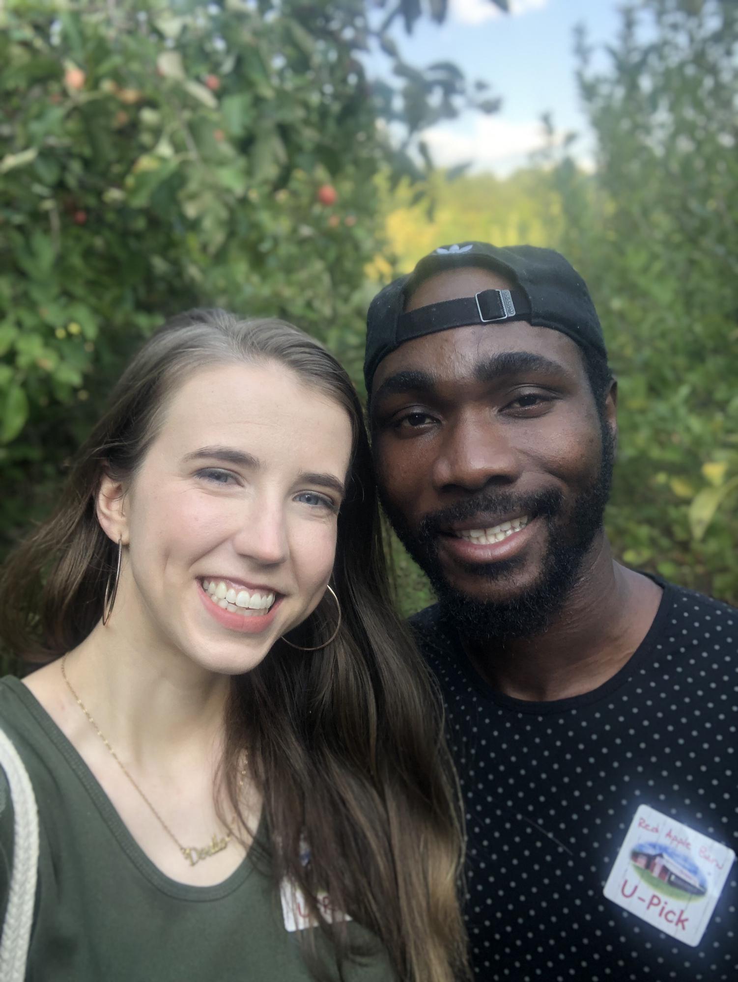 Apple picking for date night ❤️