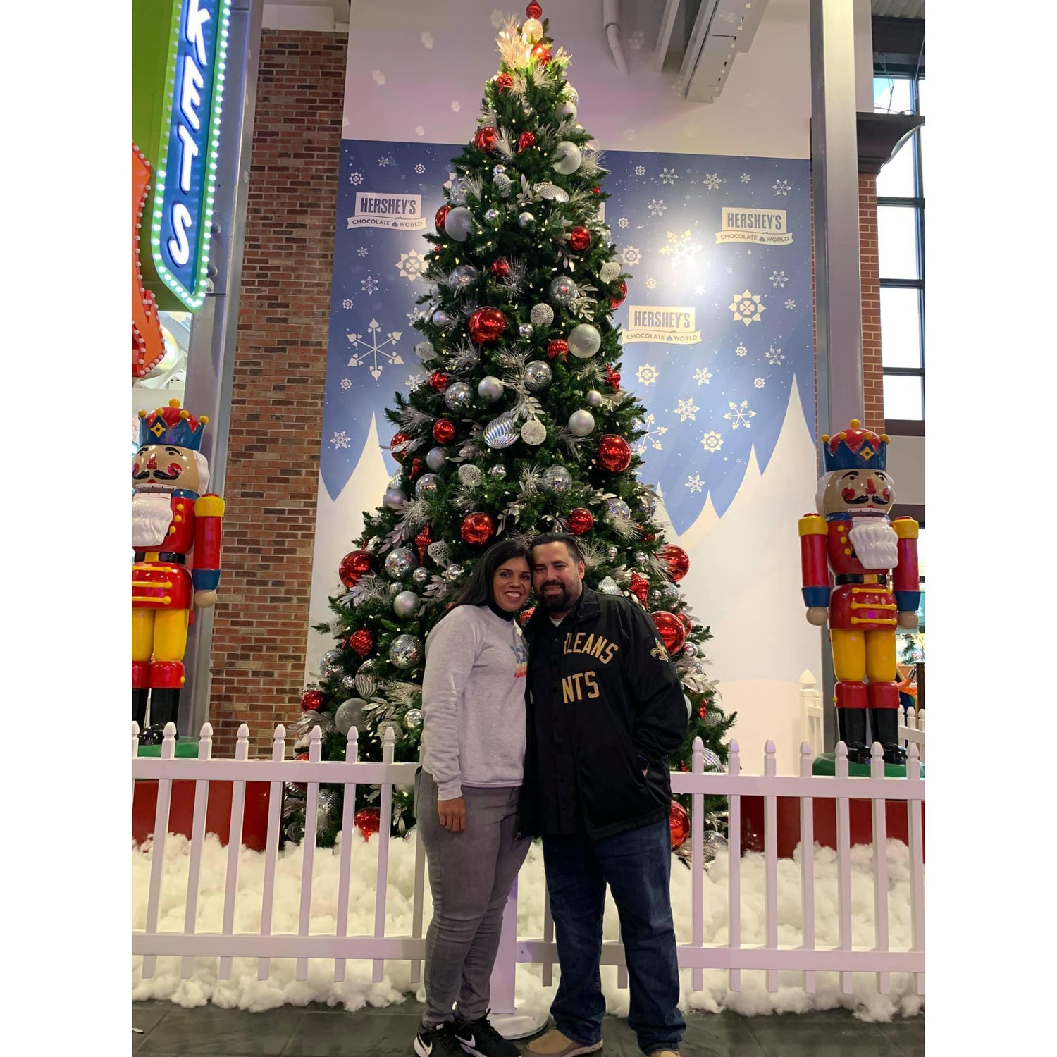 Who does not love Christmas season?