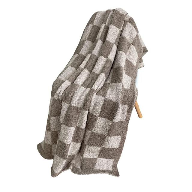 Ultra Soft Checkered Blanket Cozy Buffalo Check Throw Fluffy Knitted Reversible Throw Blanket Lightweight Fleece Checkerboard Grid Blanket for Sofa Couch Bed Travel, Linen/Warm Gray, 51''x63''