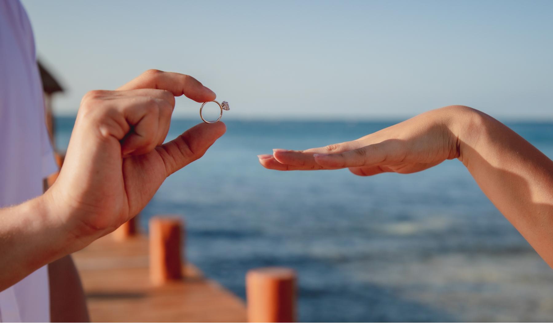 The Wedding Website of Jhaylanny Nasashaly Guzman and Justin Dean Burrow