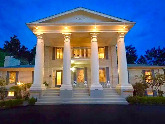 The Wedding Website of Lydia Terrell and Jared Spencer