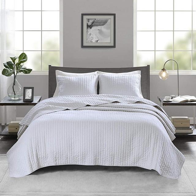 Madison Park Keaton Quilt Set - Casual Channel Stitching Design Anti-Microbial Treated, All Season, Lightweight Coverlet Bedspread Bedding, Shams, Full/Queen(90"x90"), Stripe White, 3 Piece