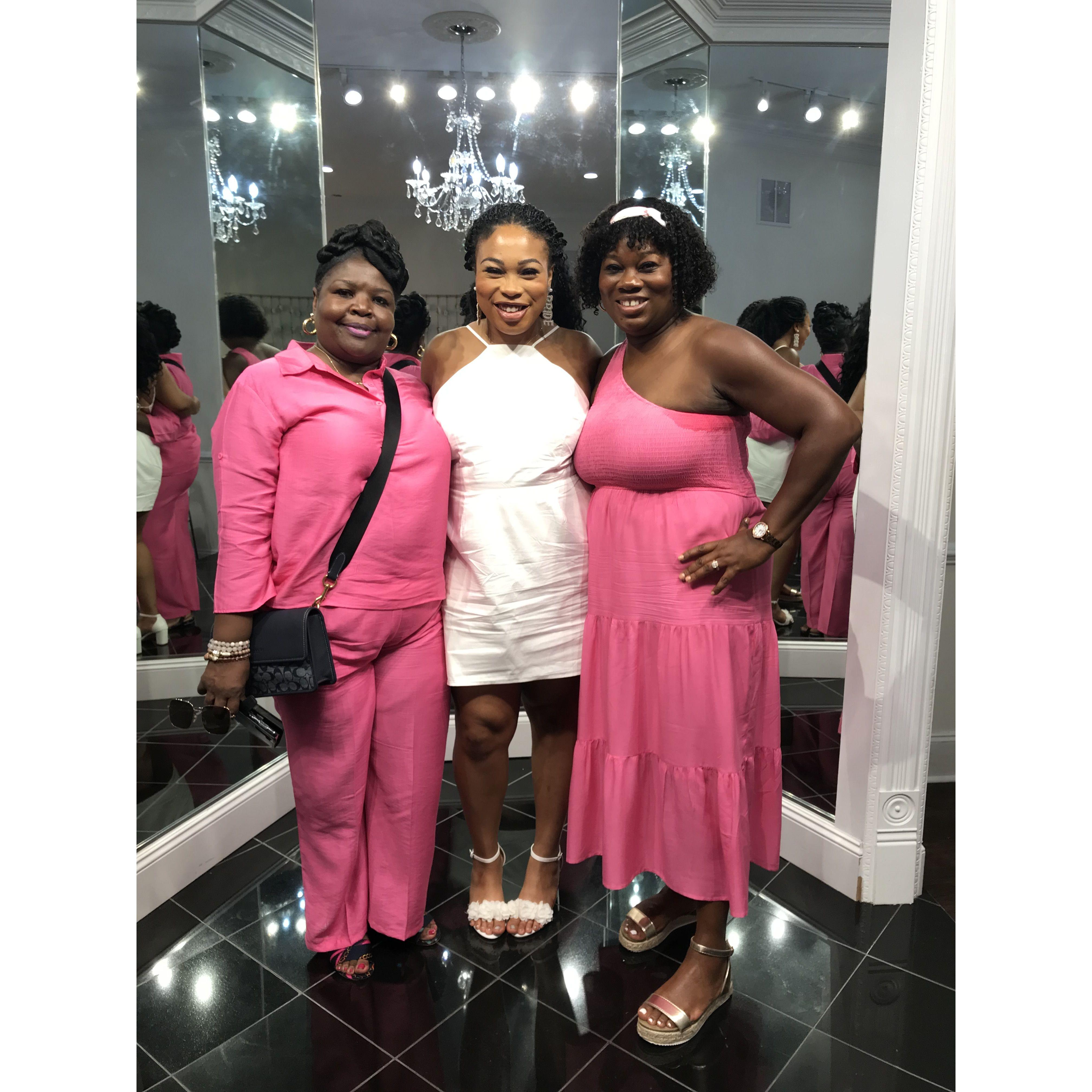 The Moms <3