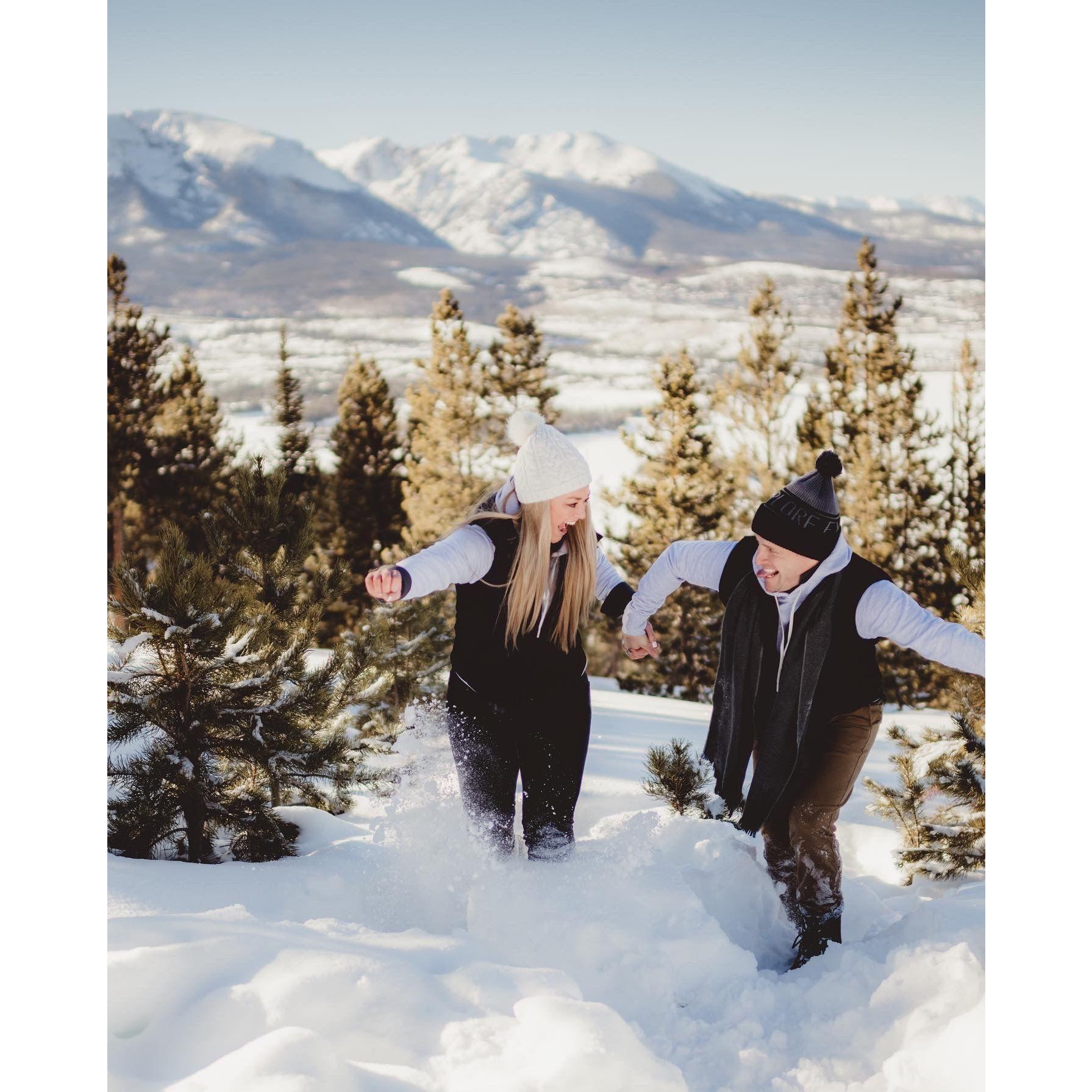 Engagement photoshoot (snow) fun